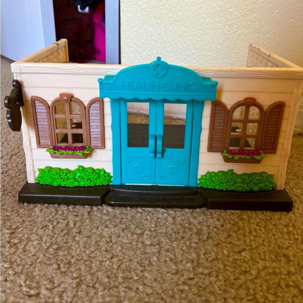 Health Clinic Toy Set